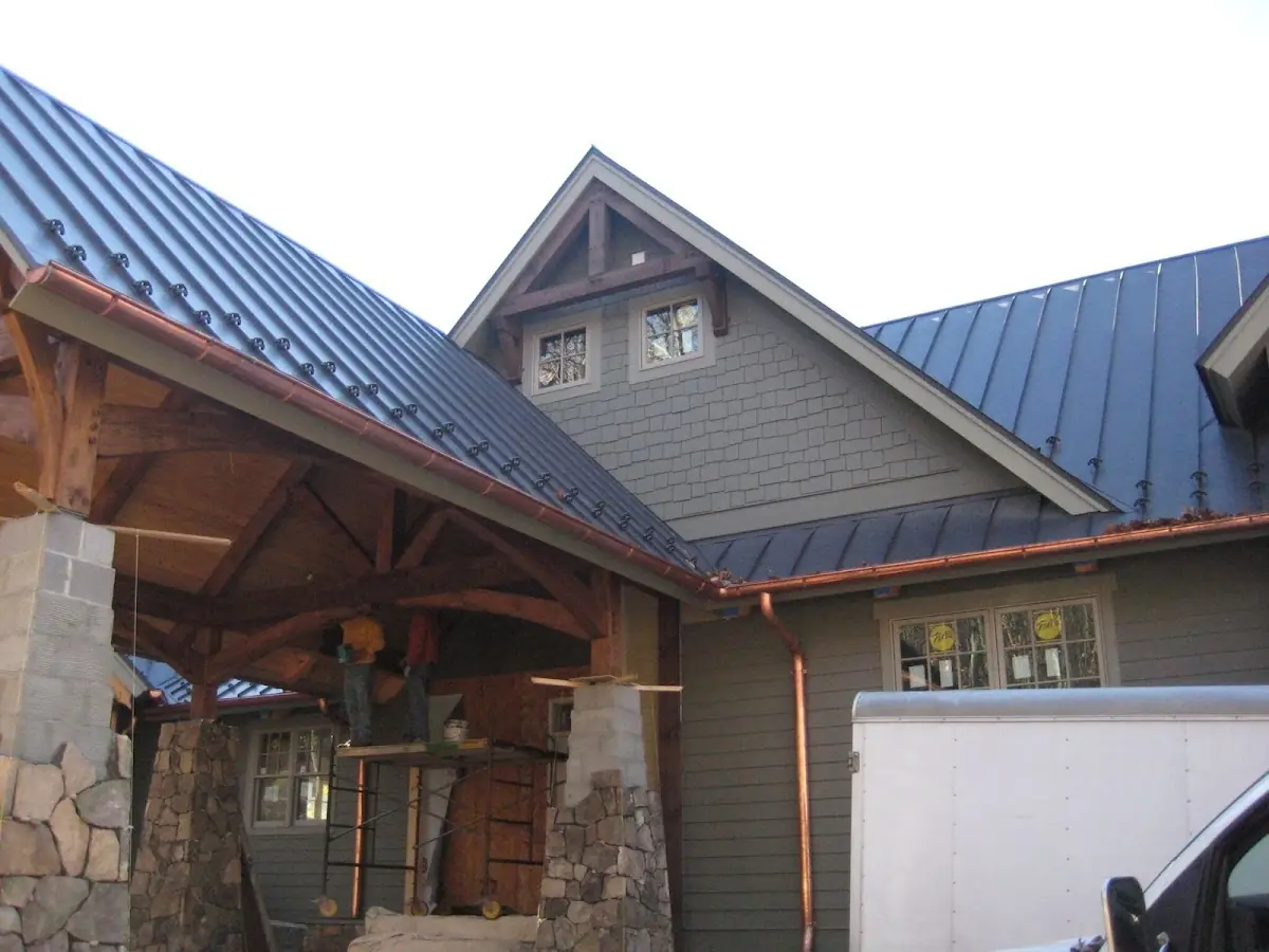 Craftsman Roofing team delivering quality roofing work in Roslyn Harbor
